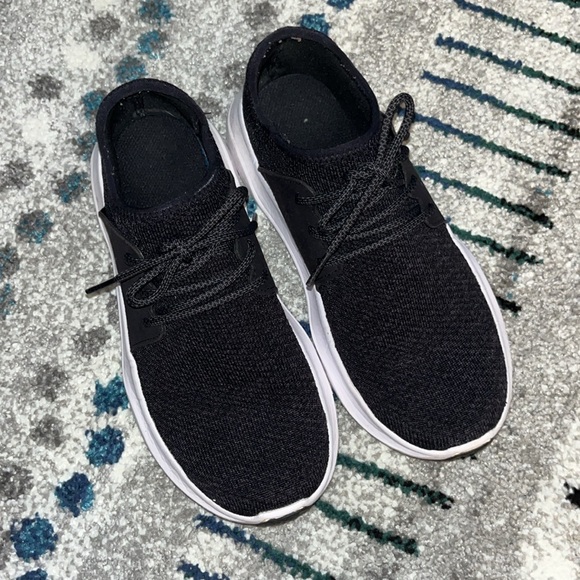 Vessi Everyday Classic Sneaker Size 8 - Picture 4 of 6